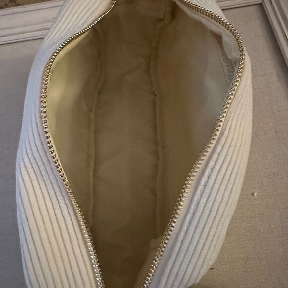 Cream corduroy makeup cosmetic travel pouch w pink heart with glitter patch NWOT - Picture 8 of 8